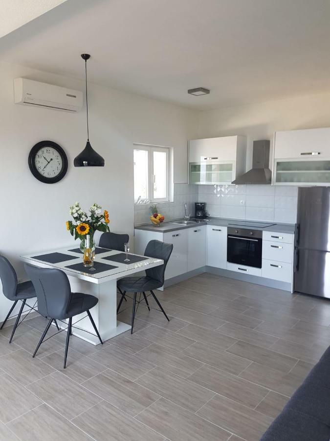 Apartmani I Studio Big Hill Makarska Zewnętrze zdjęcie