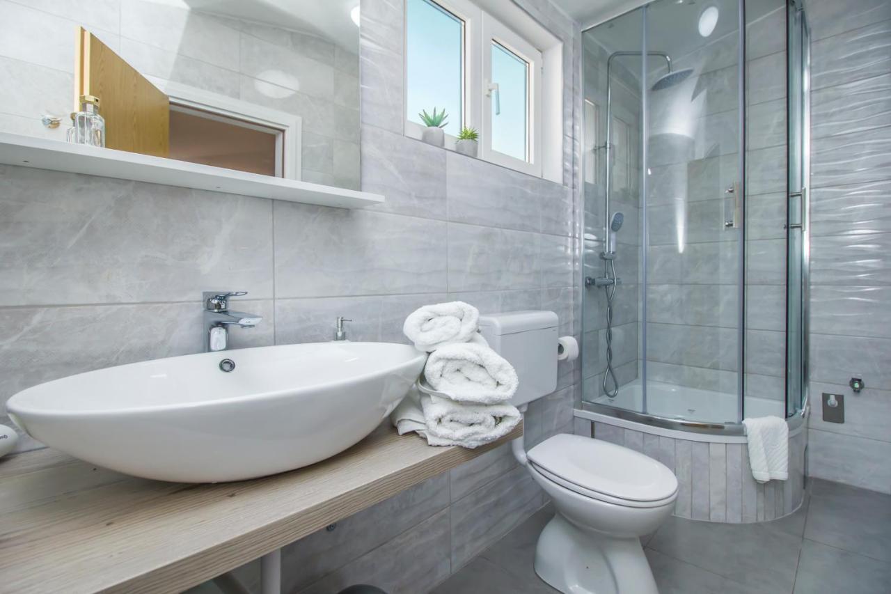 Apartmani I Studio Big Hill Makarska Zewnętrze zdjęcie